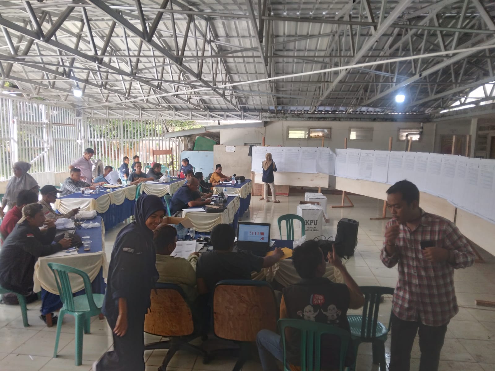 Monotoring Pehitungan Suara Di Kecamatan Toboali 