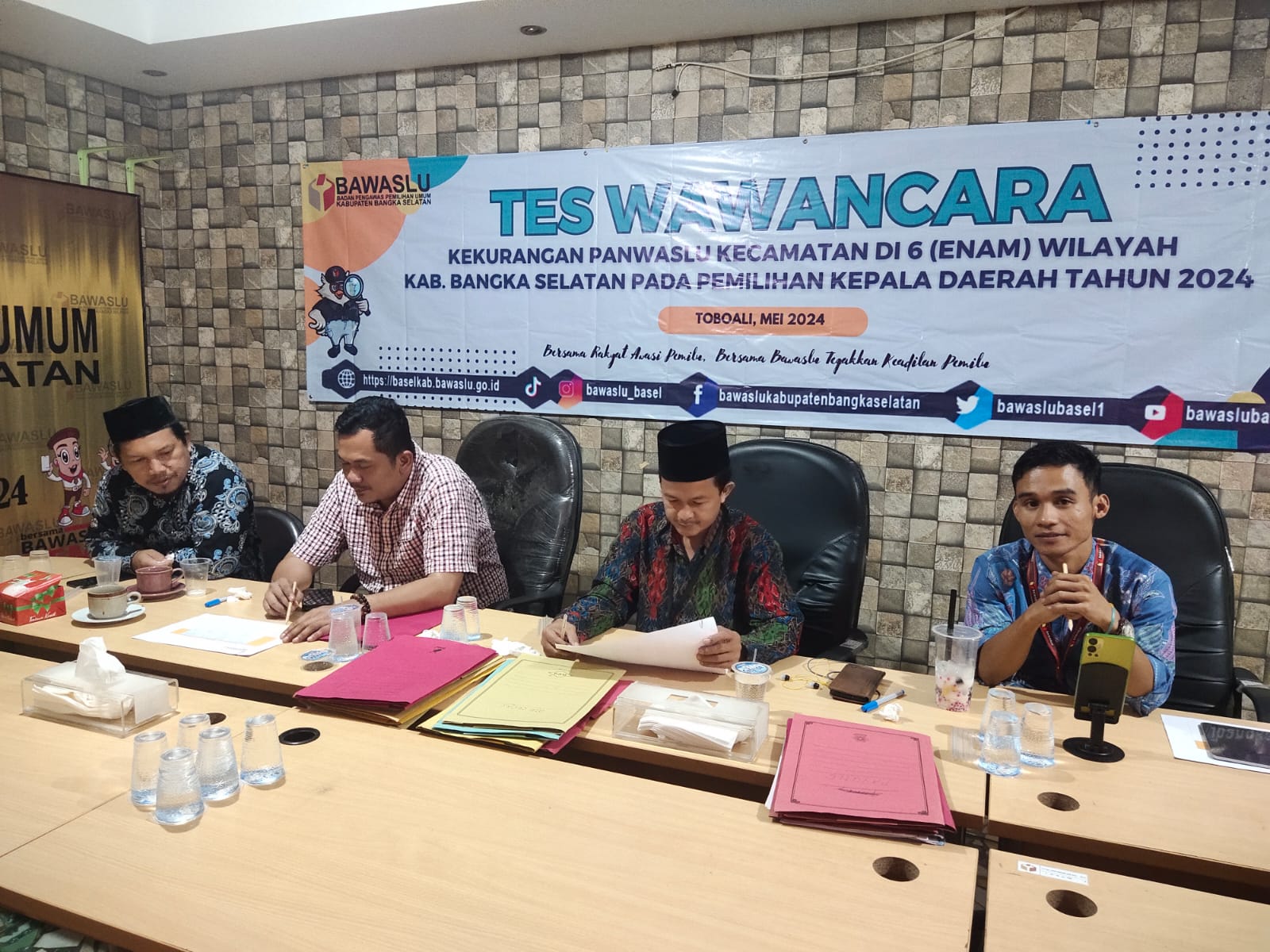Bawaslu Bangka Selatan Gelar Tes Wawancara untuk Calon Panwaslu Kecamatan 2024