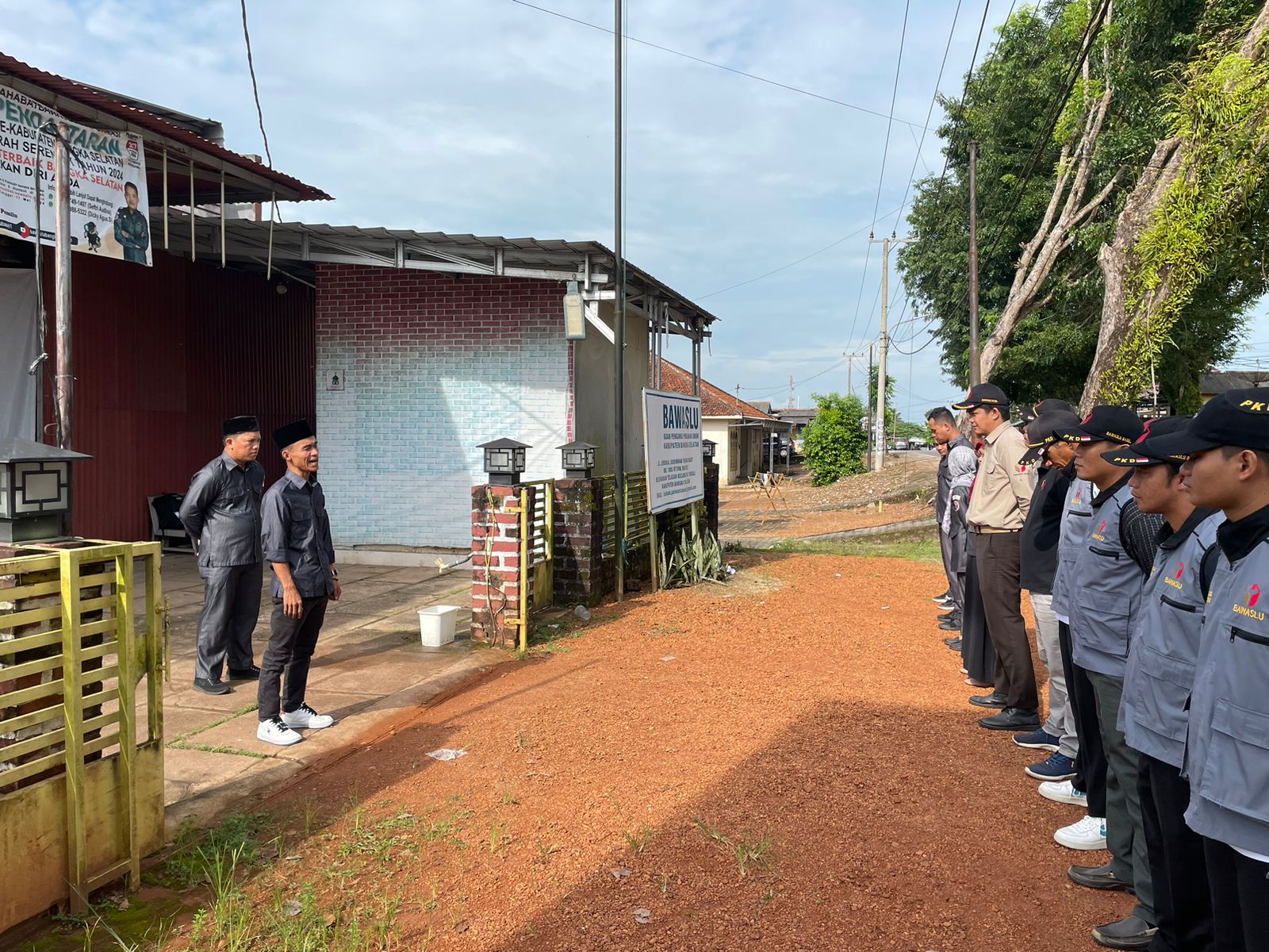 Bawaslu Bangka Selatan Gelar Apel Siaga Kesiapan Pengawasan Tahapan Pemutakhiran Data Pemilihan Serentak 2024