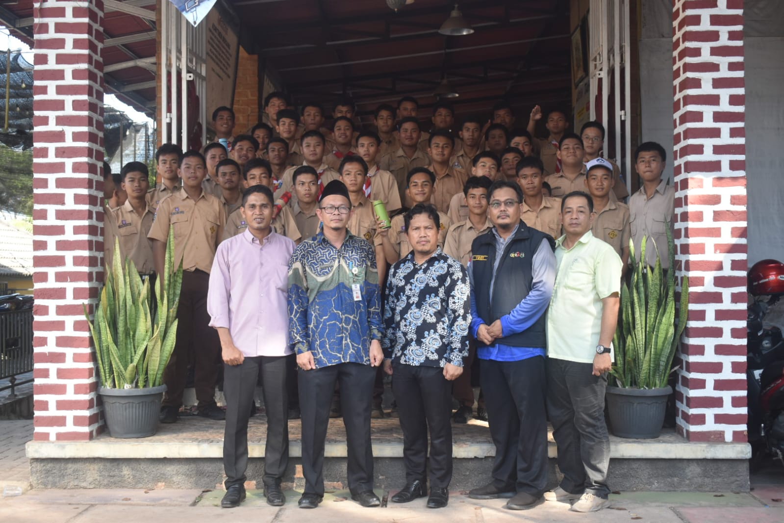 Bawaslu Bangka Selatan Terima Kunjungan SMA Negeri 1 Toboali, Implementasi Pembelajaran P5 Bertema "Suara Demokrasi"