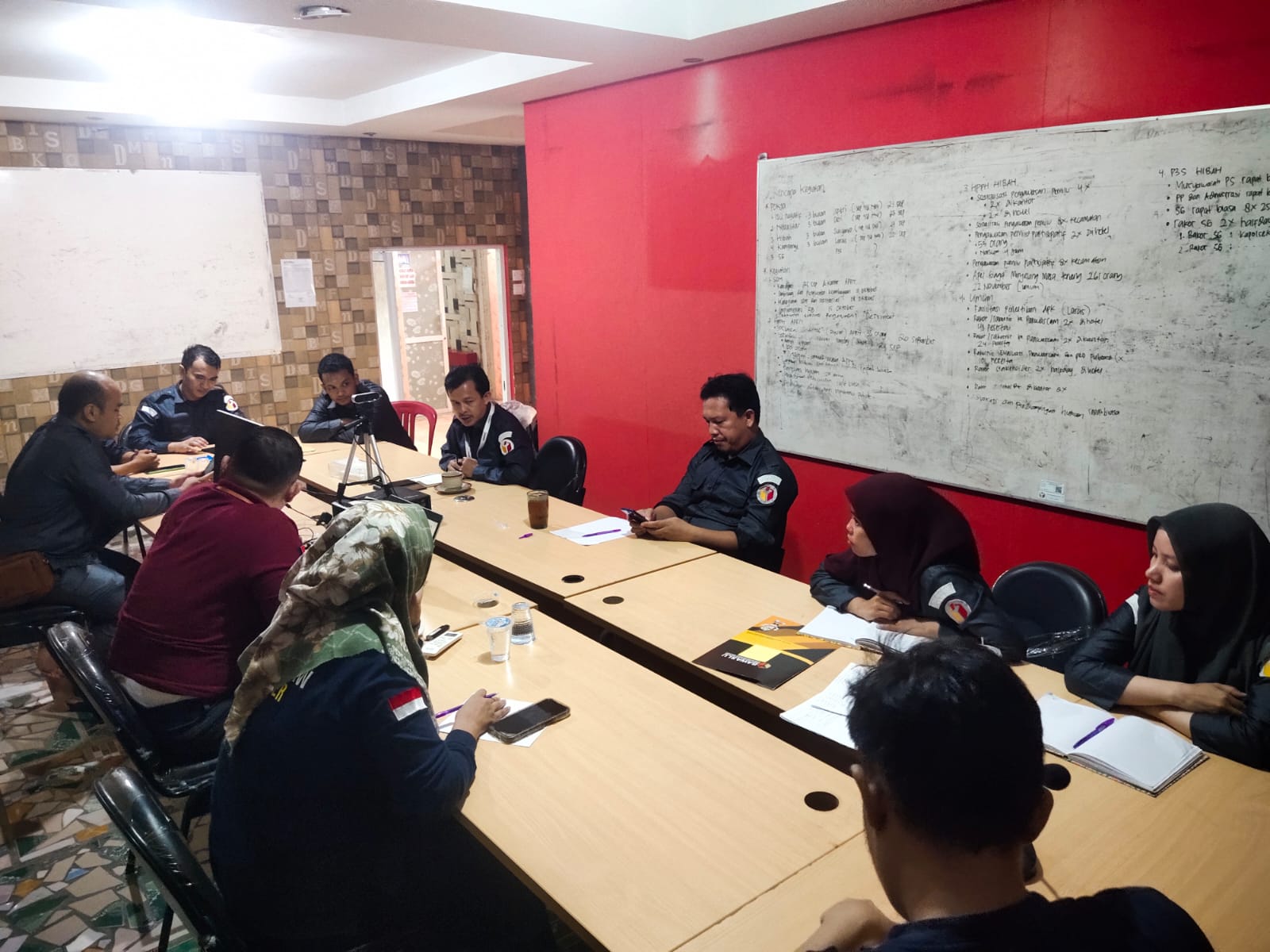 Percepat Persiapan, Bawaslu Bangka Selatan Gelar Rapat Internal untuk Sukseskan Pilkada Serentak 2024