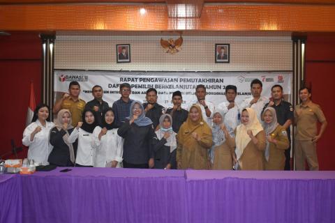 Foto Bersama Rapat DPB