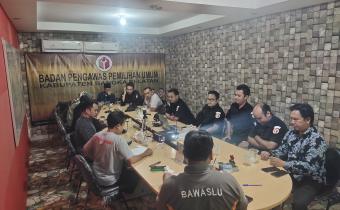 Bawaslu Bangka Selatan Gelar Rapat Percepatan Kegiatan untuk Pilkada 2024