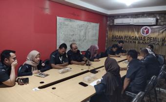 Bawaslu Bangka Selatan Gelar Rapat Evaluasi dan Perencanaan Kegiatan Tahun 2025